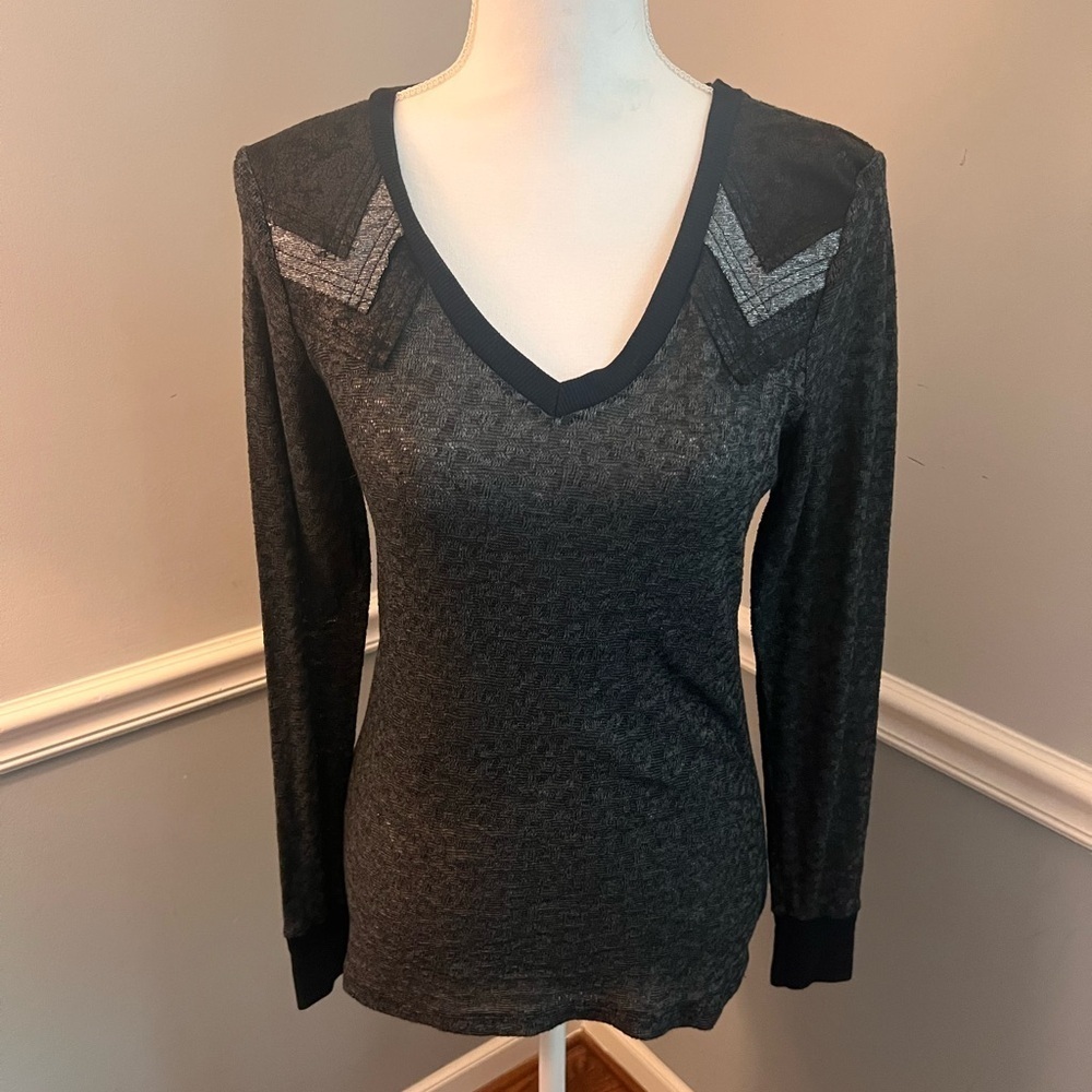 BKE Eased Leopard Print V-Neck Long Sleeve Top Medium